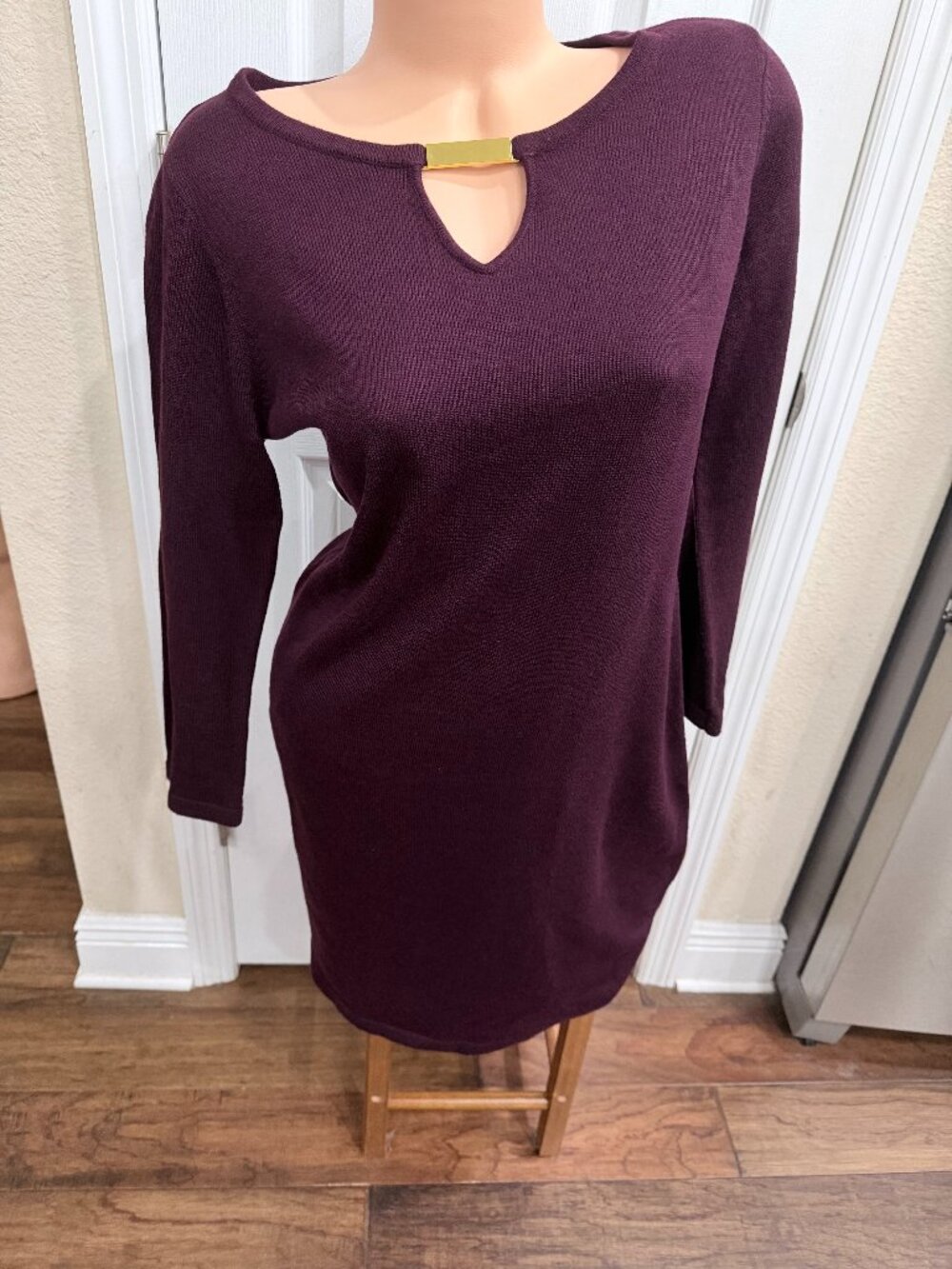Calvin Klein Plum Sweater Dress Gold Bar Keyhole Long Sleeve Size Unknown Medium